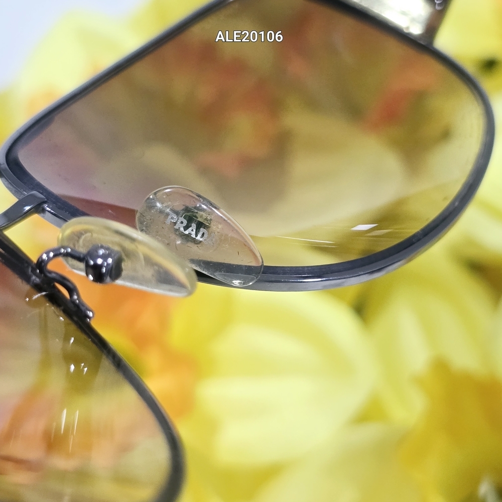 Prada Sunglasses Tortoise Shell SPR 52G 64□14 5AV-651 125 with Case - Picture 6 of 12
